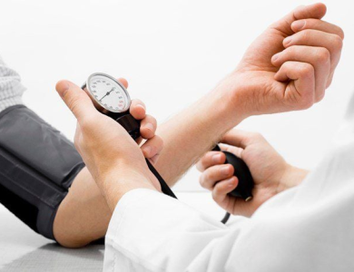 Cao huyết áp là gì? Nguyên nhân, biến chứng và hướng điều trị hiệu quả